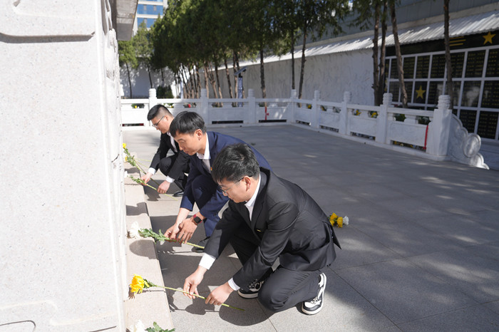 1775465229279011.jpeg R5_06989_副本.jpg