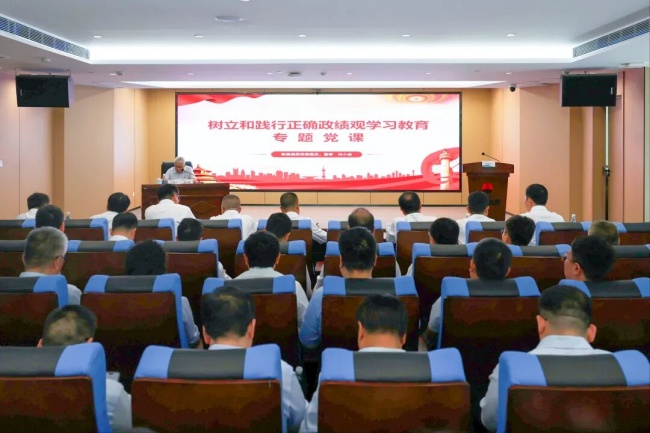 闵小建.jpg